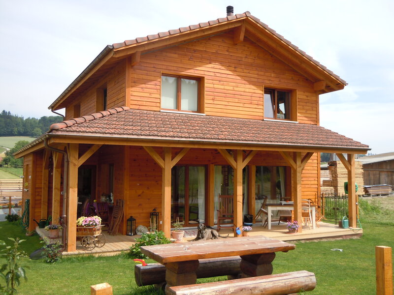 Behandelte Holzfassaden